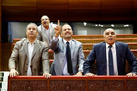 "البام" يطالب الحكومة بإخضاع المواقع الإلكترونية لرسوم "التمبر"