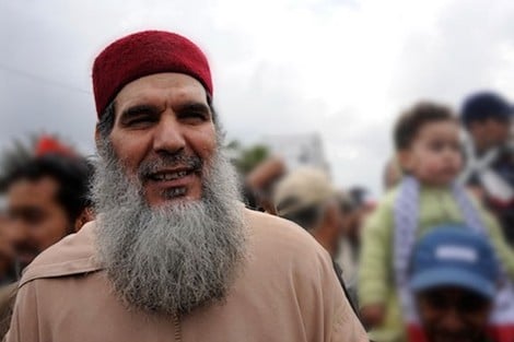 علاقة السلفي الفيزازي بامرأة منقبة تعيد "زواج الفاتحة" إلى الواجهة