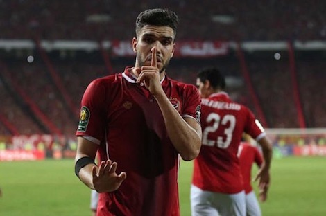 رئيس الزمالك يتهم أزارو بالسحر لتسجيل الأهداف