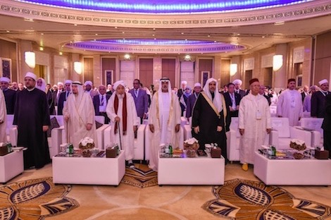 منتدى تعزيز السلم بالإمارات يقارب الدين والهوية ومحاربة التطرف