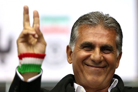 مدرب إيران ينتقد "استهتار طهران" .. ويتوعد "الأسود" بالمباغتة
