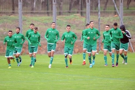 المنتخب المحلي ينهي تحضيراته بملعب "الأب جيكو"