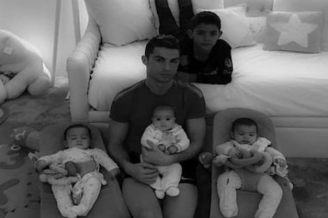 رونالدو يدعو إلى مساعدة أطفال مسلمي روهينغا
