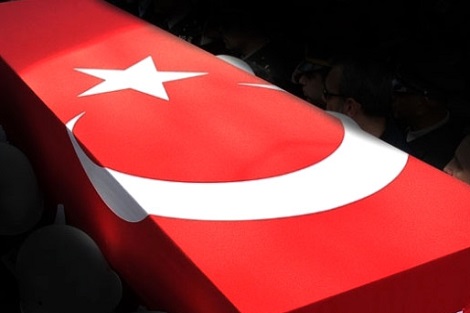 أردوغان ديميرورين يرحل عن عالمنا بعد معاناة مع قصور الجهاز التنفسي