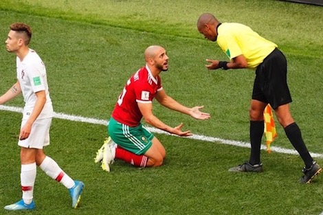 أمرابط: الحكم طلب الحصول على قميص رونالدو