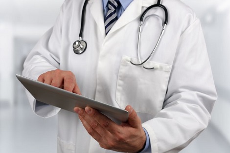 ألمانيا تحقق مع طبيب "العلاج مقابل الجنس"