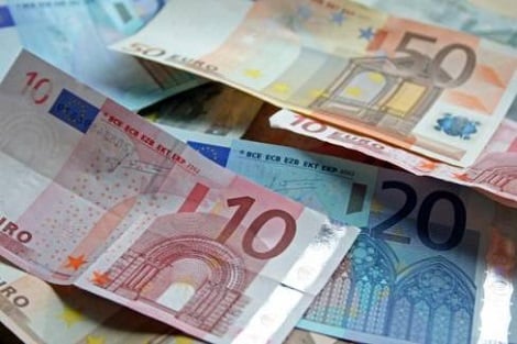 سويسرا تبدأ تطبيق فكرة "دخل مجاني لكل مواطن"!