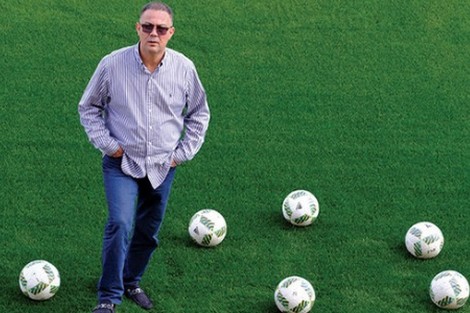 جامعة الكرة تدعم الرجاء للتتويج بـ"كأس الكاف"