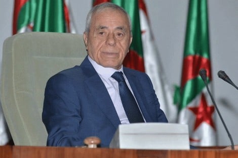 المقاهي تجلب انتقادات إلى رئيس البرلمان الجزائري
