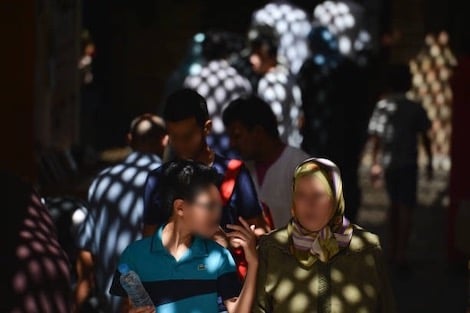 خبير نفسي ينتقد "تدمير" آباء مغاربة لشخصيات أبنائهم المراهقين