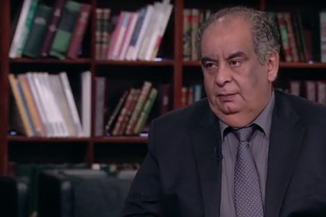 اتهامات بتشويه رموز إسلامية في "فردقان" تلاحق الروائي زيدان