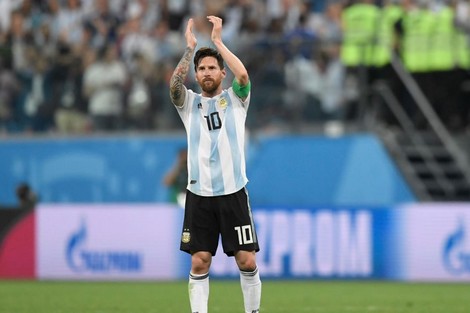 مدرب الأرجنتين يأمل في عودة ميسي إلى المنتخب