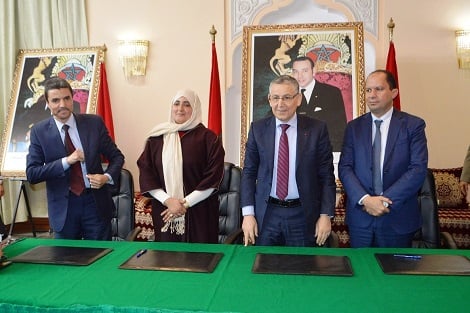 محسنة تتبرّع بأكثر من مليار لبناء مؤسسات تعليمية بنواحي سطات