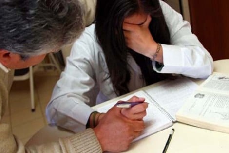 "الجنس مقابل النقاط" .. طالبات بالرباط يتهمن أستاذاً جامعيا بالتحرش