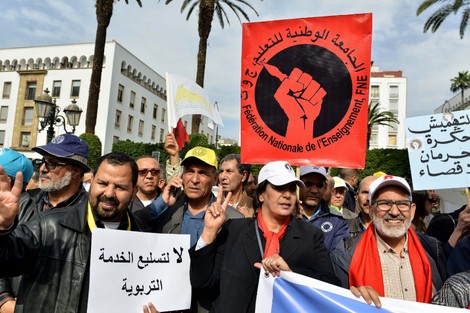 تنظيم نقابي يطالب العثماني بسحب تأجيل الترقيات