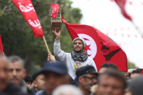 غضب واحتجاج يعم سيدي بوزيد مهد الثورة التونسية