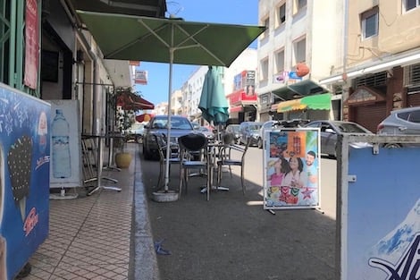 احتلال الملك العمومي يستفحل وينغص حياة السكان بمدينة سلا
