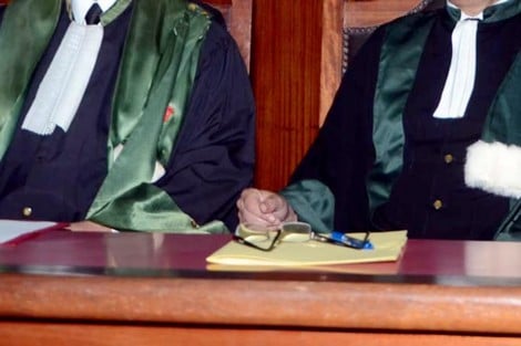 مسؤول قضائي: "تغريدة" الصحافي الراضي تمسّ سمعة وكرامة القضاة