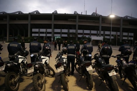 آخر اللمسات قبل إطلاق ملعب "دونور" .. وداعا للتذاكر الورقية