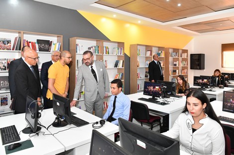 الملك يدشن "أركانة" للإنصات وتوجيه الشباب إلى سوق الشغل
