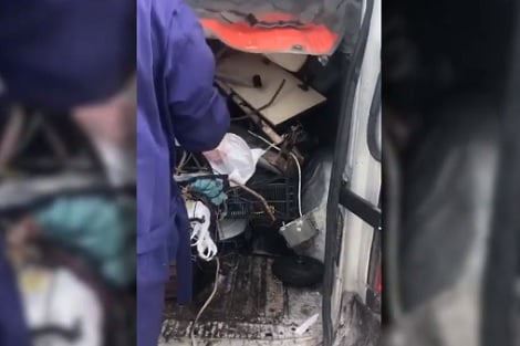 إسبانيا تسمح بمرور النفايات عبر معبر "ترخال"