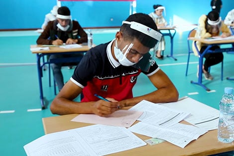 وزارة التربية تتلقى "شكايات الباك" عبر الأنترنيت
