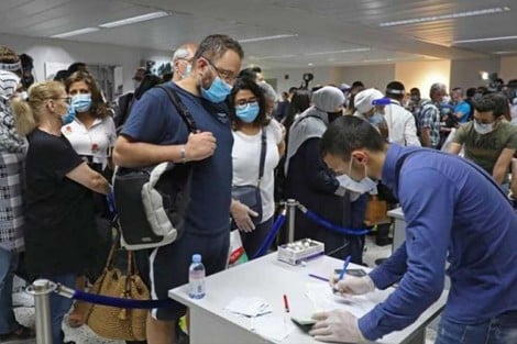 مغاربة في لبنان .. حياة مستحيلة وأسعار خيالية لتذاكر الرحلات