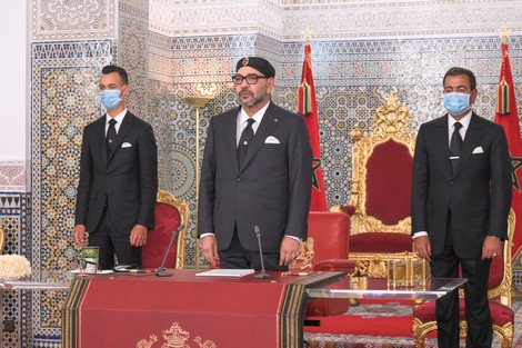 تأجيل الملك "خطاب المسيرة" .. رئيس الدولة يقود "تدابير كورونا"