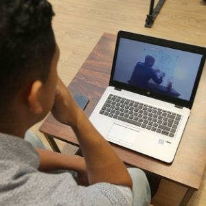 اعتماد "التعليم عن بعد" سبعة أيام في ثانوية بتمارة