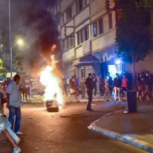 شوارع ليلة عاشوراء بالمغرب .. من عنف الوباء إلى وباء العنف