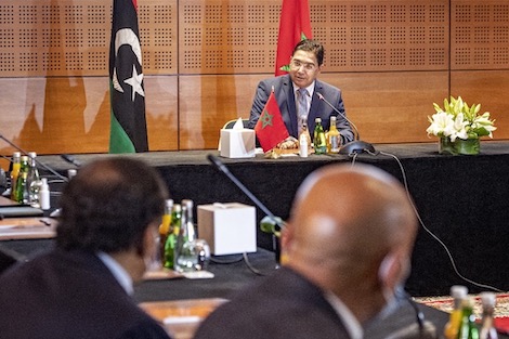هكذا نجحت الدبلوماسية المغربية في الوساطة لحل الأزمة الليبية‬