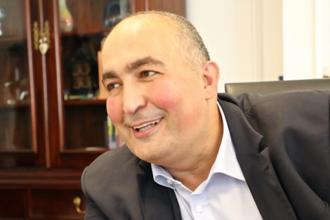 فؤاد أحيدار .. سياسي مغربي يراهن على موقع حكومي في بلجيكا