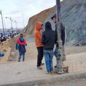 حُلم "الفردوس الأوروبي" يُغرق مدينة الفنيدق بالأطفال المشردين