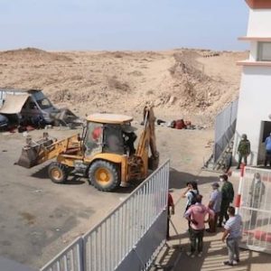 المغرب يشرع في ترميم "خراب البوليساريو" بعد تأمين معبر الكركرات