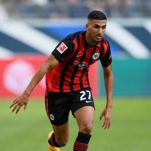 جمهور فرانكفورت يشيد بتألق المغربي أيمن برقوق