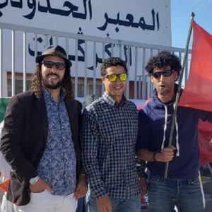 مرشدون يروجون للسياحة من "معبر الكركرات"