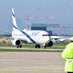 مغاربة وإسرائيليون ينتظرون الربط الجوي المباشر بين الدار البيضاء وتل أبيب