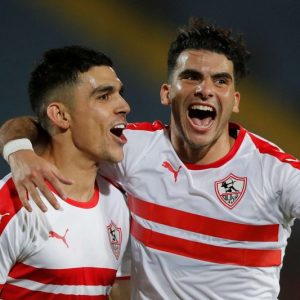 جمهور نادي الزمالك المصري يكافئ تألق بنشرقي