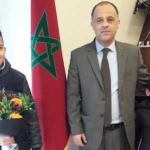 مرض نادر يصيب إلياس "عمدة الأطفال" بهولندا