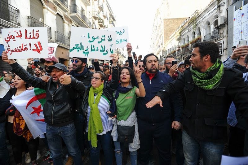 سجناء الرأي يضربون عن الطعام بالجزائر