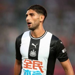 عملاق إيطاليا يبدي اهتمامه بخدمات أشرف لزعر