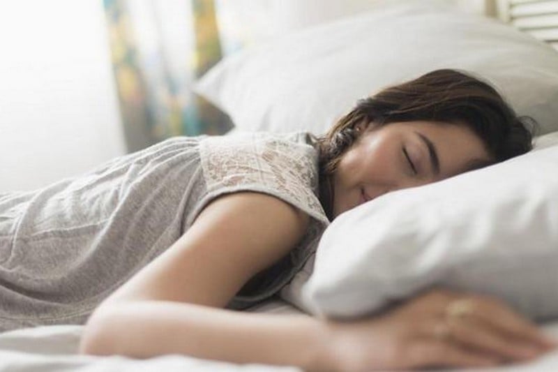 أطباء ينصحون بالقيلولة في العمل لمواجهة حرارة الصيف