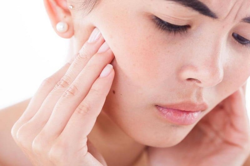 أعراض التوترات النفسية تؤذي صحة الفم والأسنان