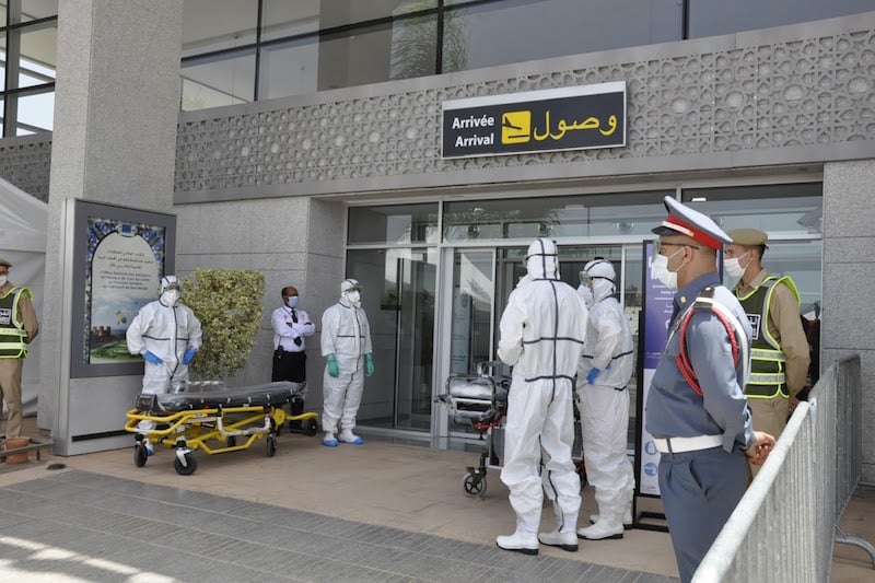 مغاربة بالإمارات يراسلون بوريطة بشأن إلزامية الحجر