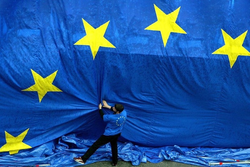 بين الواقع والحلم .. التفكير في المستقبل الأوروبي وتحدي الانتقال الرقمي