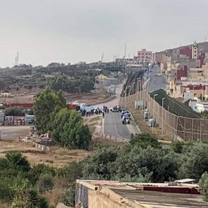 إحباط عبور حوالي 60 مهاجرا سريا إلى مليلية 