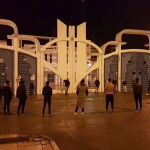 طلبة مع فتح المقاهي لمراجعة الدروس بسلوان