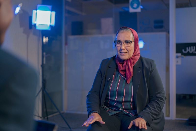 الزومي: أحقاد تروم إلغاء المستشارين .. والحكومة لم تلتزم بزيادة الأجور