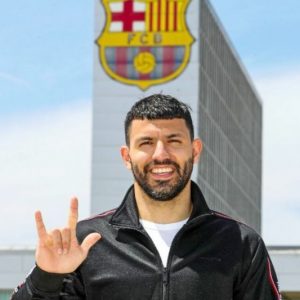 برشلونة يعلن رسميا ضم الأرجنتيني أغويرو لموسمين