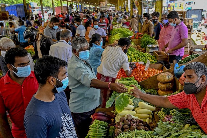بلدان العالم تبحث عن كيفية التعايش مع الجائحة